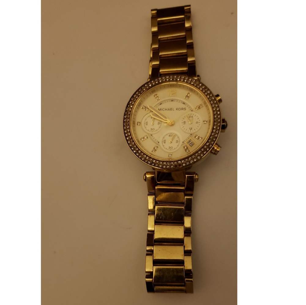 GOLD MICHAEL KORS WATCH